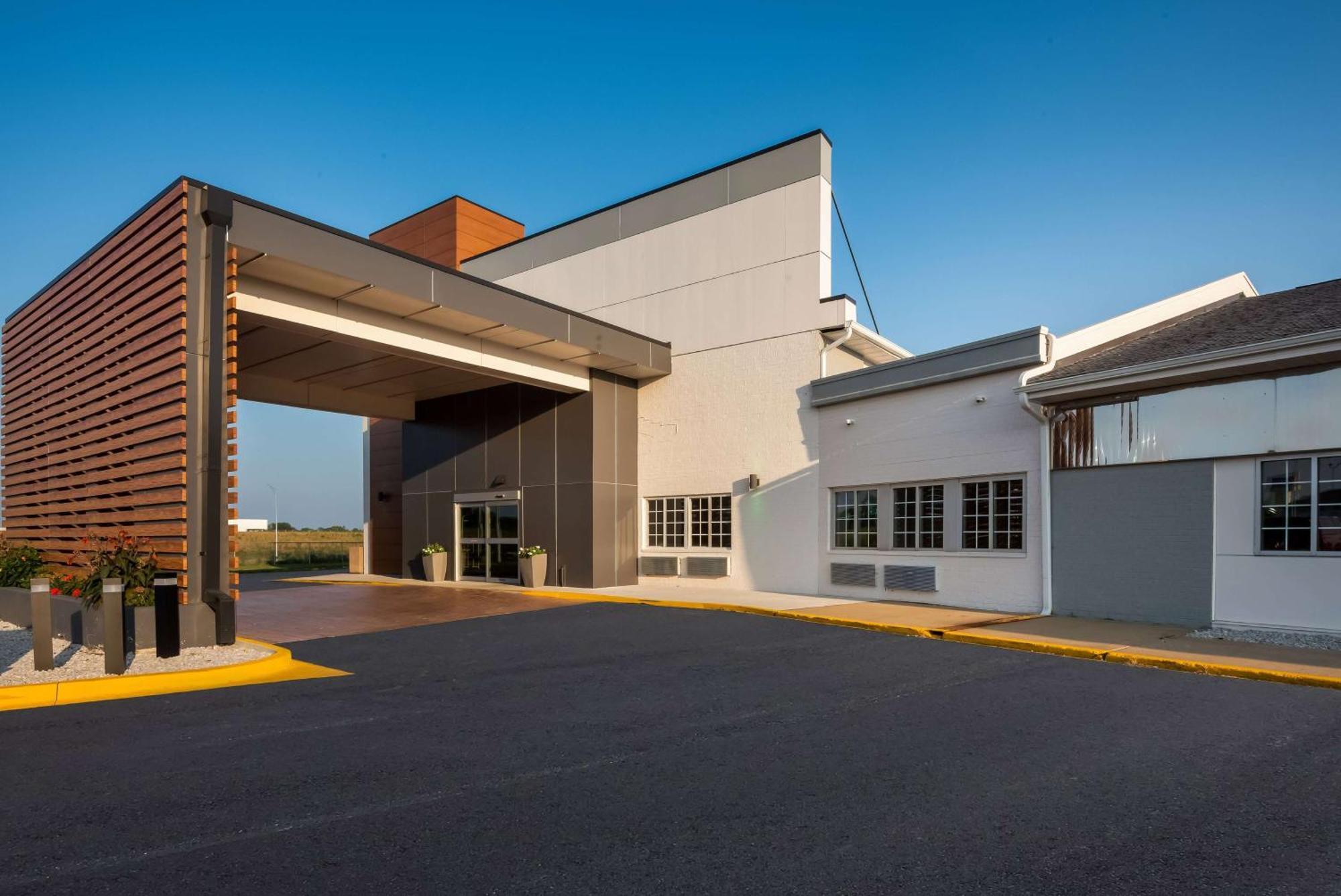 Wyndham Garden Ankeny Hotel Exterior foto